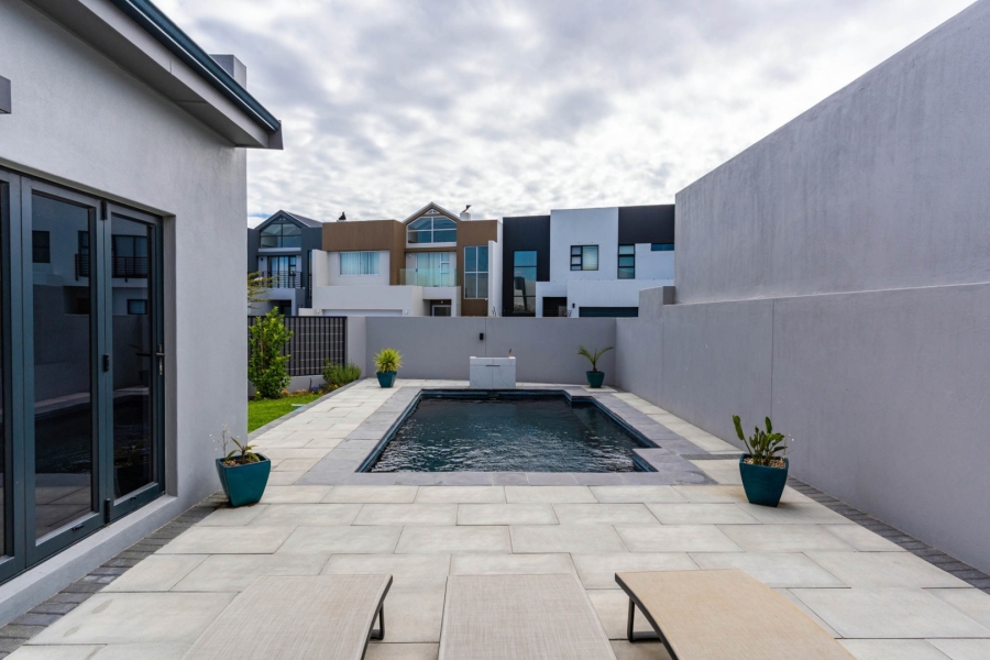3 Bedroom Property for Sale in Sandown Western Cape